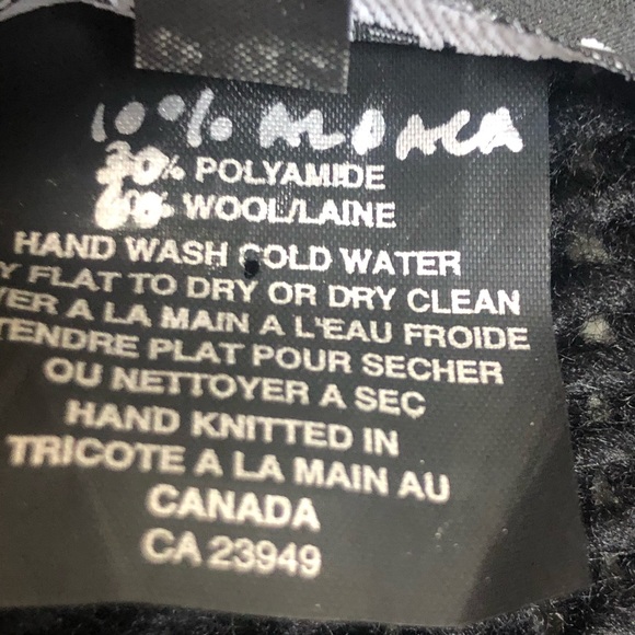 Designer Cecile Benac Hand knitted Black Cardigan - Picture 5 of 5